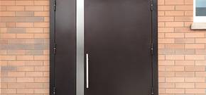 Фото дверей в тамбур и подъезд